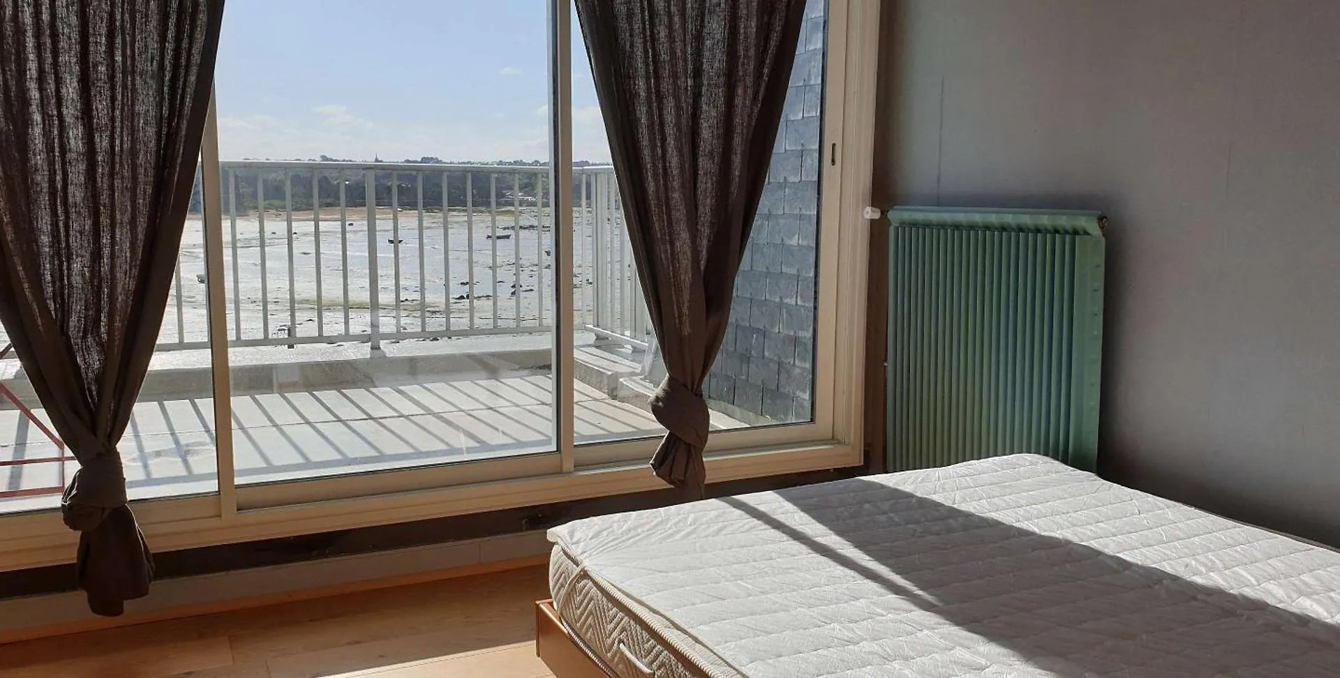 Lejlighed Appartement Avec Superbe Vue Mer Et Terrasse, A 100M Plages A Tregastel - Ref 97